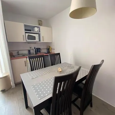 Cap Corniche Front De Parking Wifi